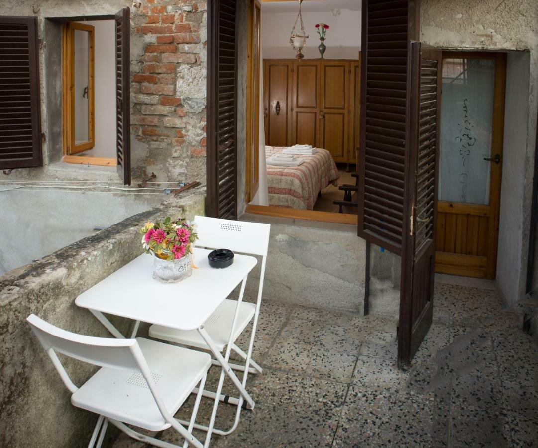 Cheap Apartment In The Old Village Colle di Val d'Elsa Exterior foto
